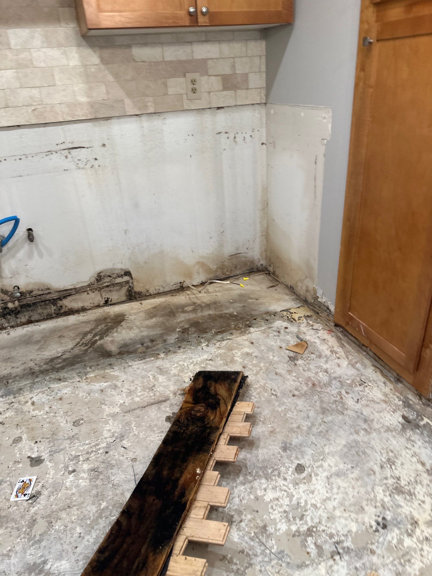 Water damage restoration Lilburn GA (2)